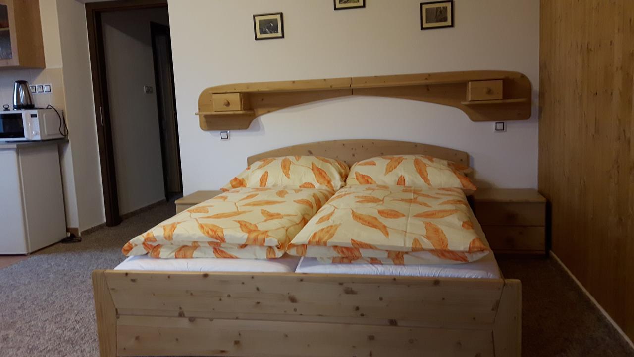 Chata U Tri Sluk Модрава Екстер'єр фото